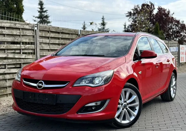 Opel Astra cena 23300 przebieg: 210000, rok produkcji 2012 z Pniewy małe 466